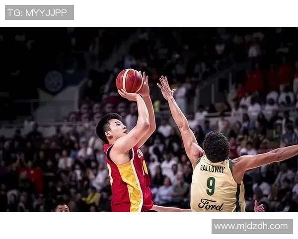 深圳篮球队在世界杯中的默契配合展现团队精神与战术执行力