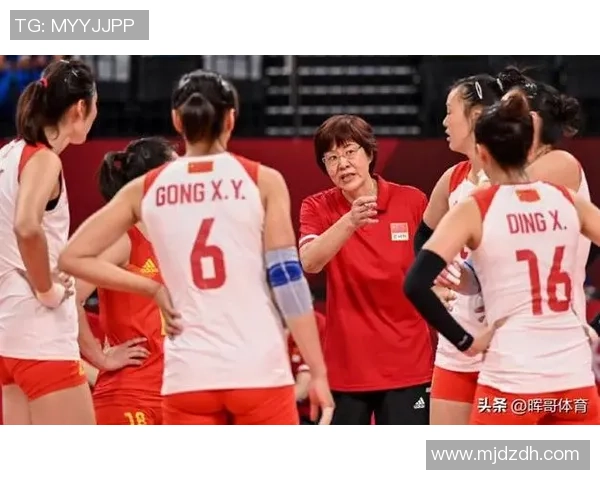 重庆排球队以62分稳居总决赛积分榜首位展现强劲实力 重庆排球队以62分稳居总决赛积分榜首位展现强劲实力